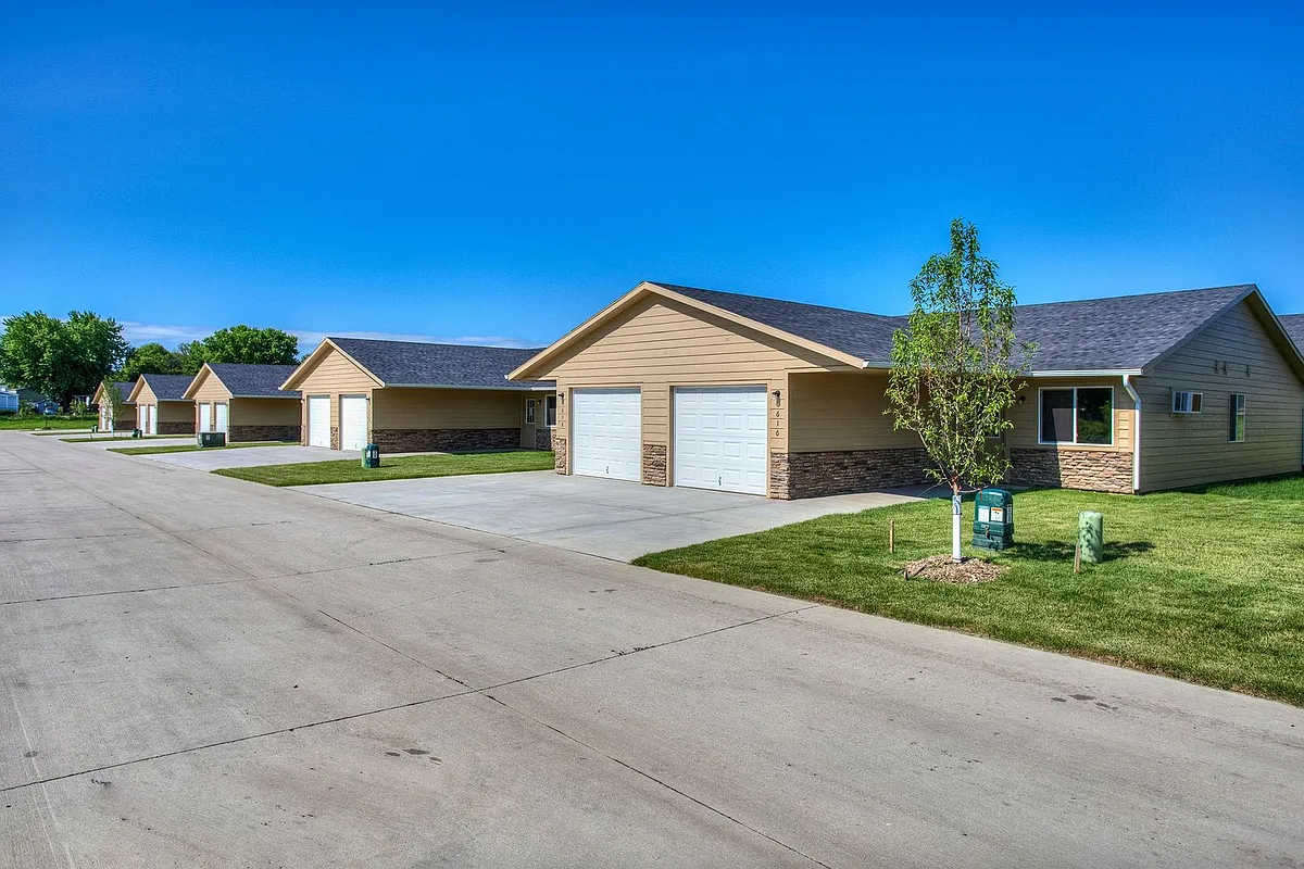 Building Photo - 636 Maverick Ln