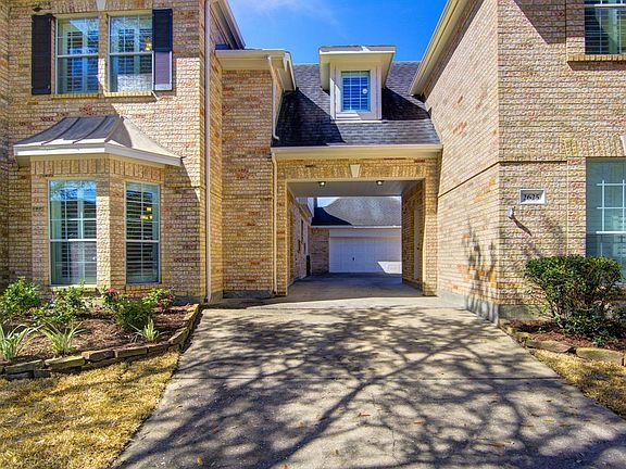 3rd image of 2625 Swift Creek Dr