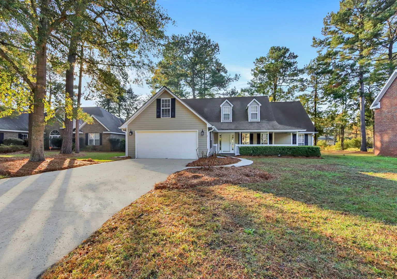 3 Bed/2.5 Bath Plus Bonus in Waterford Landing — Photo 1