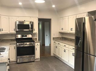 517 Dabney Dr, Charleston, WV 25314
