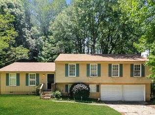 636 Bantry Ln, Stone Mountain, GA 30083