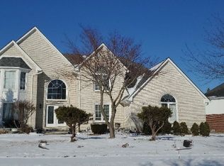 43341 Tuscany Dr, Sterling Heights, MI 48314