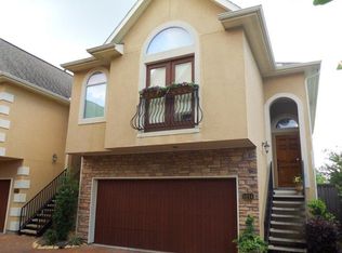 5202 Washington Ave, Houston, TX 77007