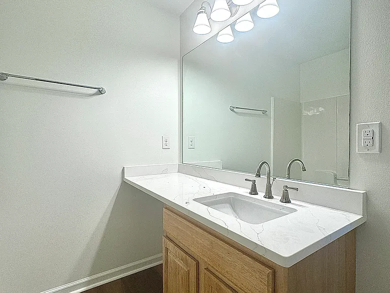 413 Braden Ct — Photo 20