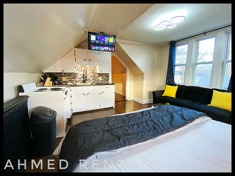 463 Saint John St #3A — Photo 10