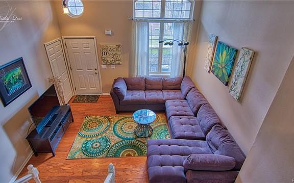 5th image of 420 Boardwalk Dr #1