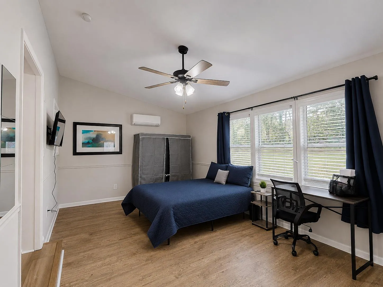 4 bed, 5.0 bath, 3000 sqft, $1,079 — Photo 3