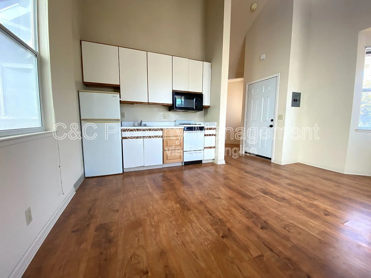 1 bed, 1.0 bath, $2,495 — Photo 2