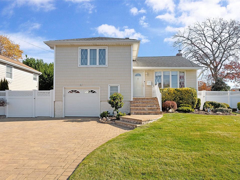 1st image of 501 Rockne Avenue