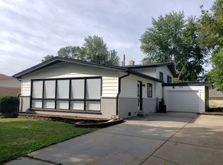 542 S 7th Blvd, Dundee, IL 60118