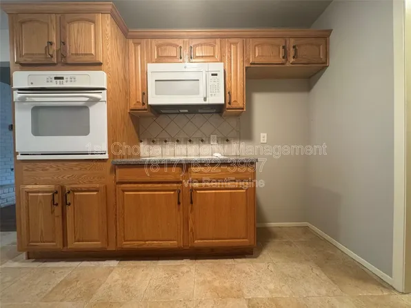 6224 Wheaton Dr APT B, Fort Worth, TX 76133
