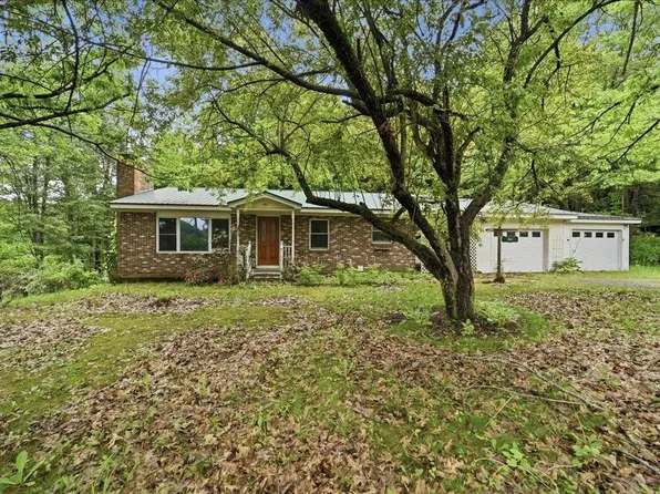 201 High Street, Lyndon, VT 05851