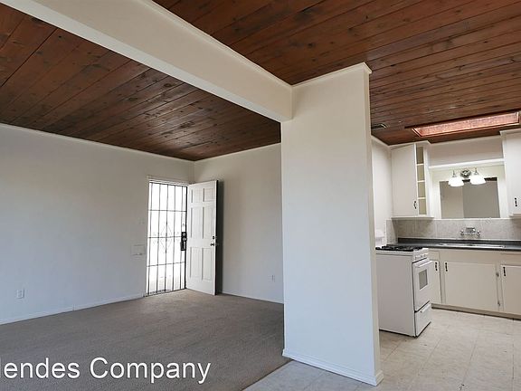 4th image of 4350-4352 Temecula St