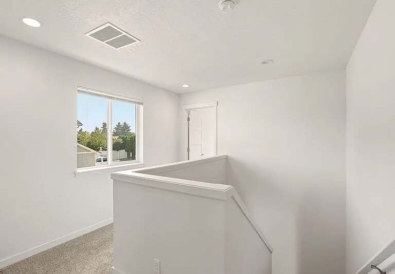 1420 N Michigan Ln #1 — Photo 15