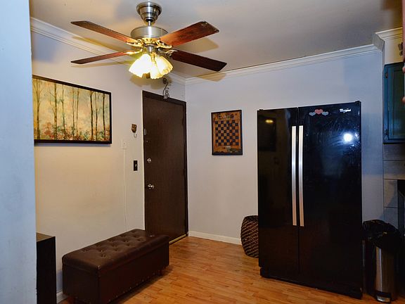 4th image of 1307 N Baldwin Ct Unit 3B