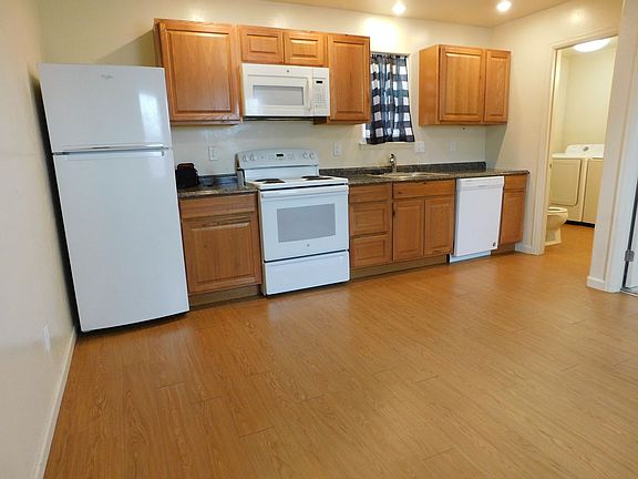 4th image of 1363 N 19th St Unit B