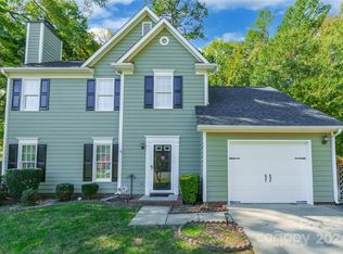 8631 Morgan Run Ct, Charlotte, NC 28216