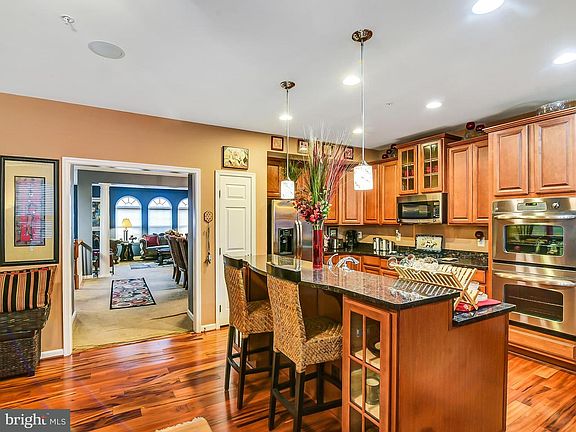 4th image of 15077 Leicestershire St #79