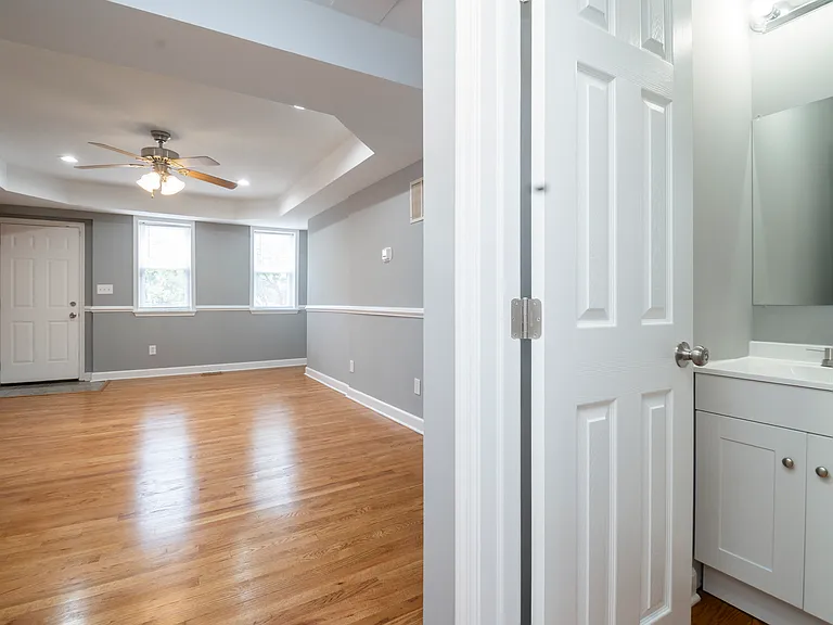 1509 McHenry St — Photo 10