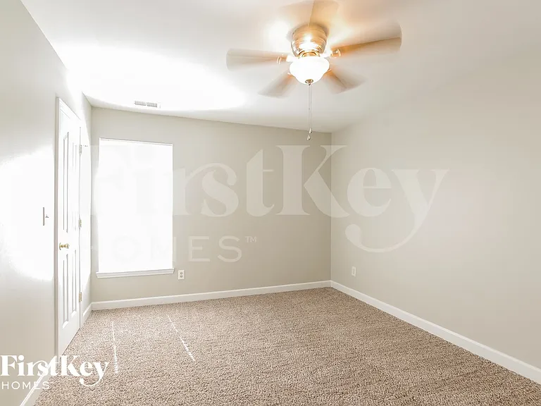 1008 Sandbox Cir — Photo 12