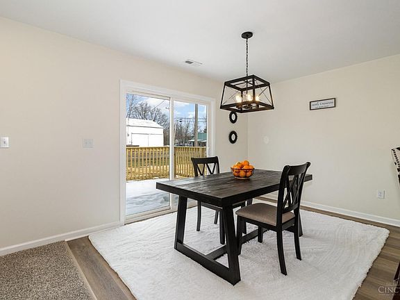 4th image of 400 Elmwood Ct