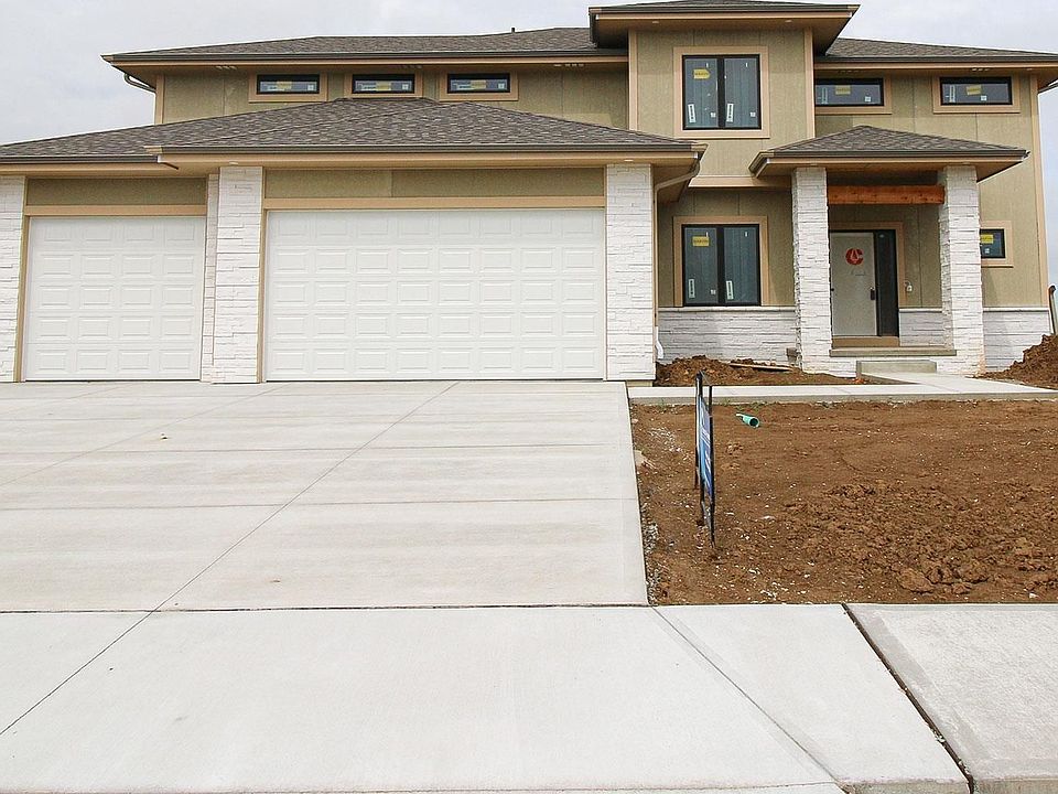 1st image of 10908 N 171st St