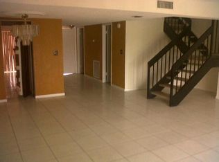 5602 NW 19th St, Lauderhill, FL 33313