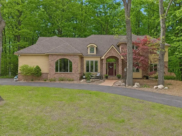 10481 S Monaco Way, Traverse City, MI 49684