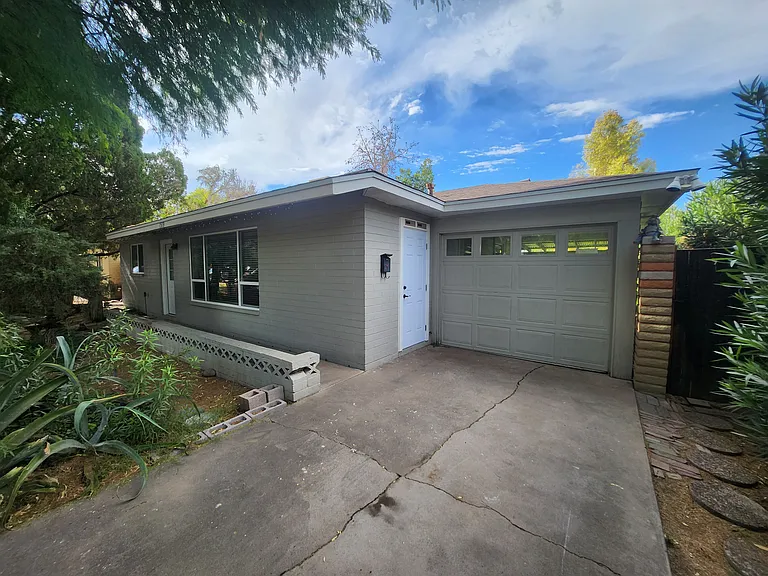 1519 E Cedar St — Photo 14