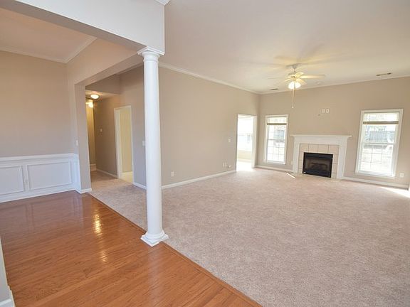2nd image of 443 Saint Julian Pl