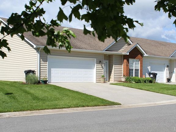 2nd image of 29 Emily Ln