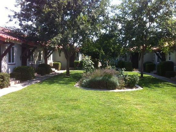 2nd image of 605 W Hammond Ave