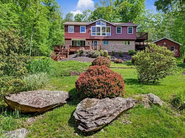 2154 Mountain Ash Ln, White Haven, PA 18661