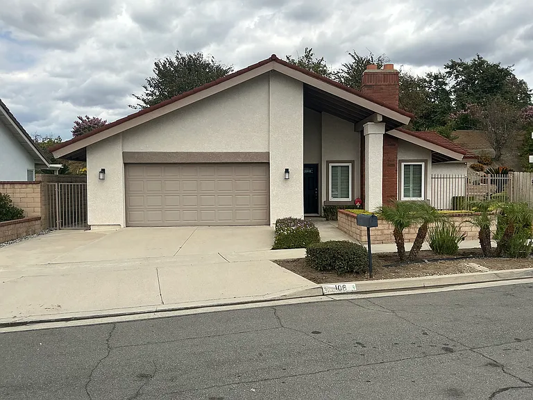 106 N Avenida Palmera — Photo 1