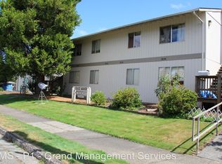 643 4th St APT A, Myrtle Point, OR 97458