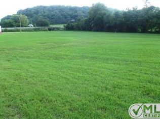 169 Salt Lick Creek Rd, Pleasant Shade, TN 37145