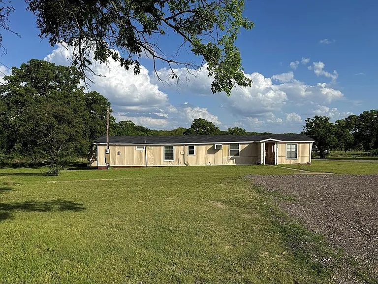 10604 County Road 1020 — Photo 31