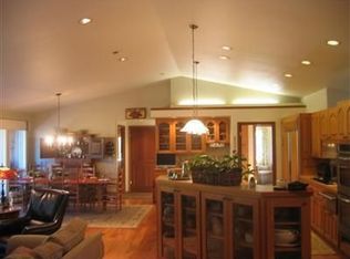 12831 Eagle Dr, Burlington, WA 98233
