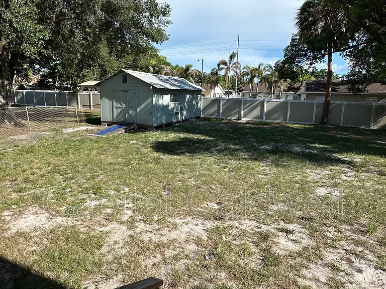 1215 E 29th Ave — Photo 17