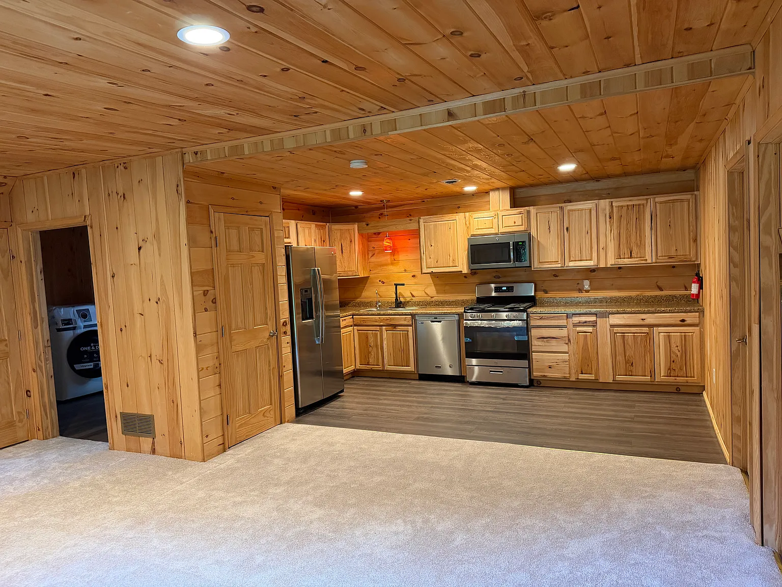 Browns Trce — Photo 4