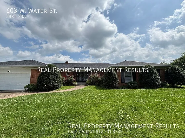 603 W Water St — Photo 1
