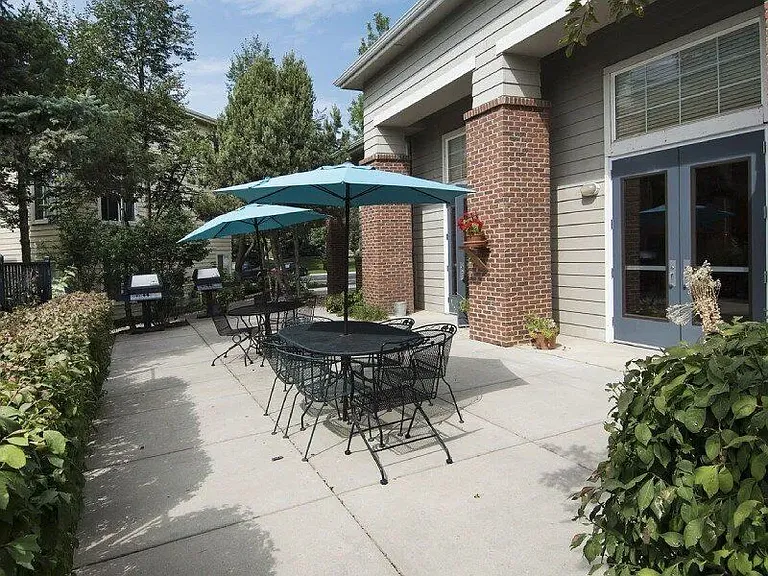 Woodlands — Photo 12