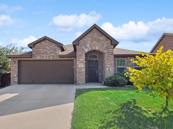 9921 Osprey Dr, Fort Worth, TX 76108