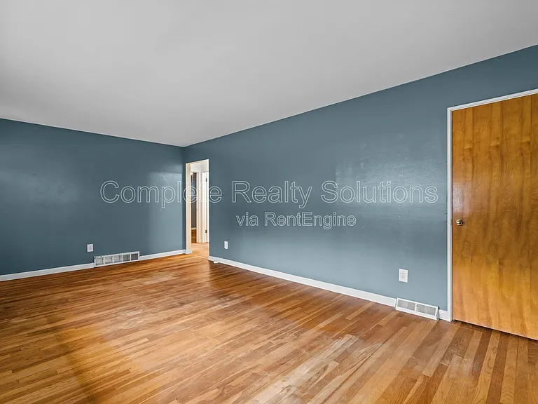 1149 Walker Ave — Photo 8