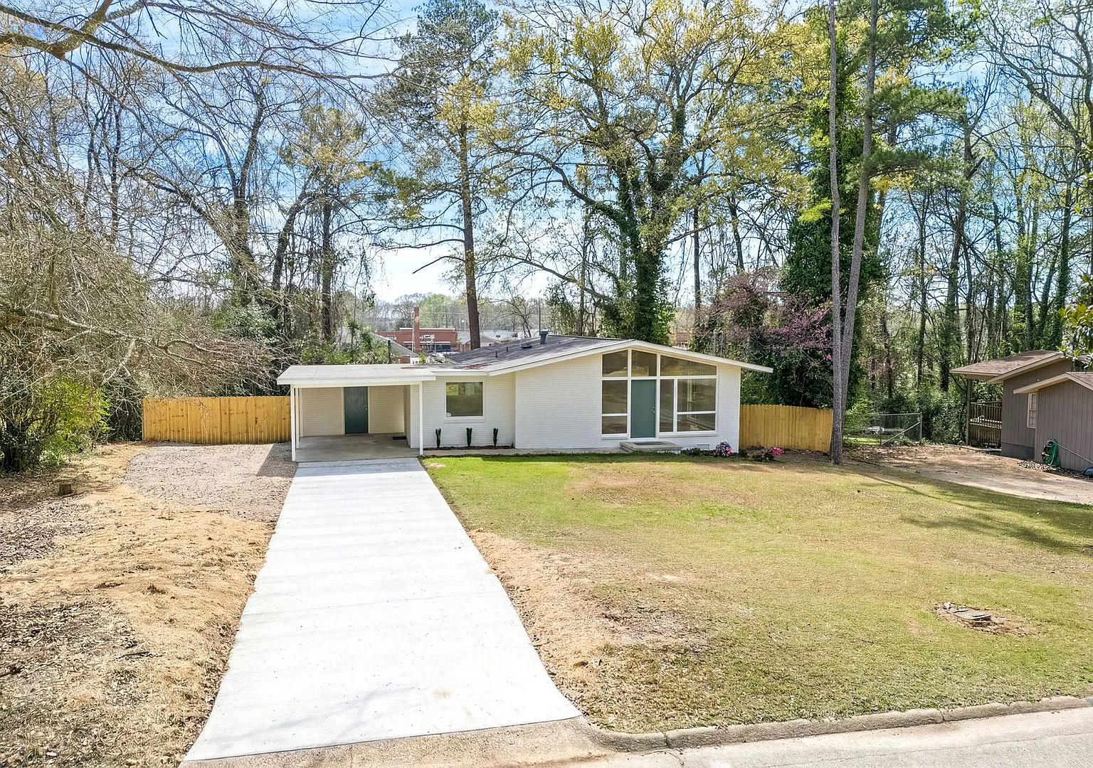720 Harper Avenue — Photo 2