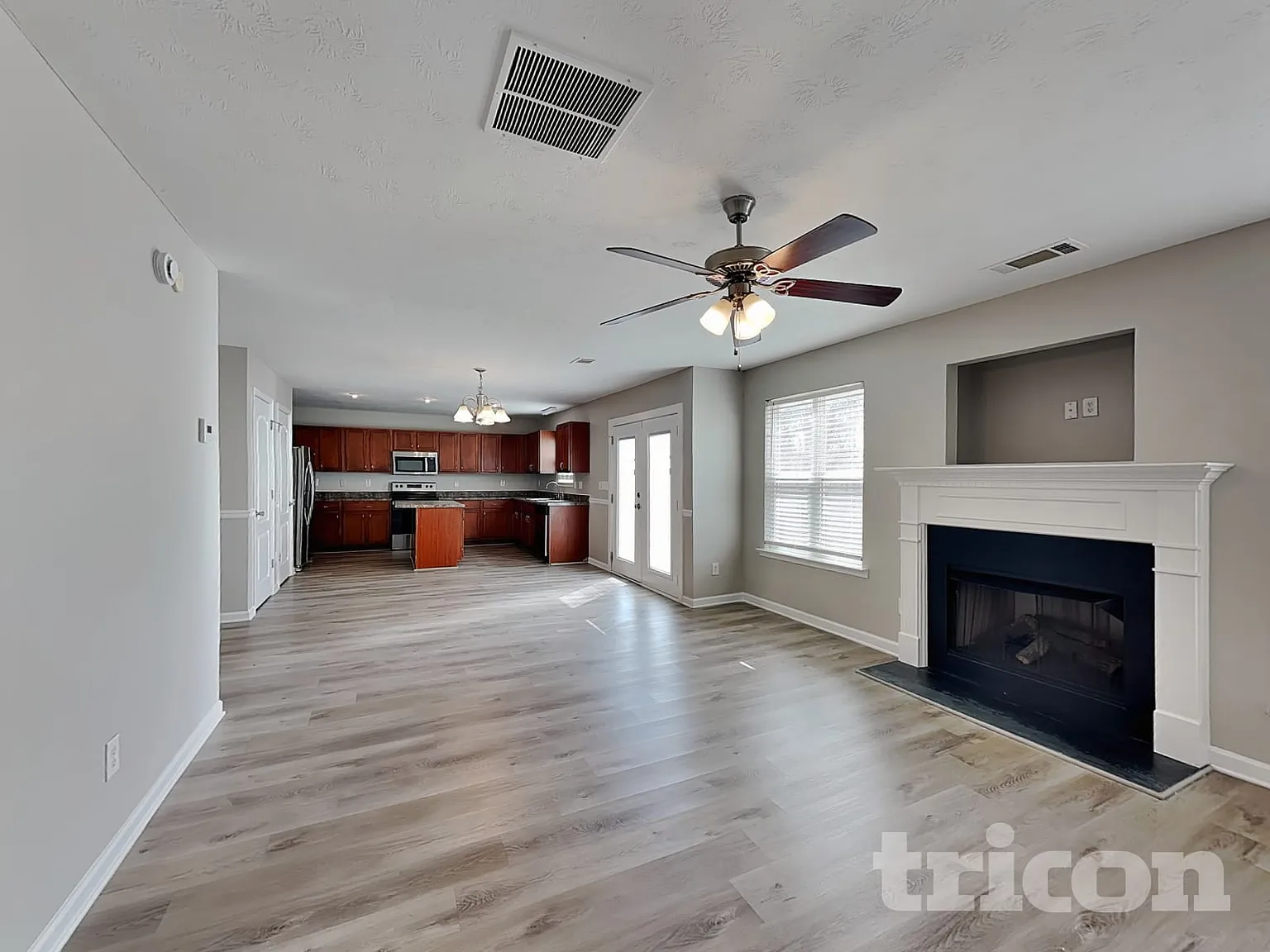 1289 Avington Glen Dr Lawrenceville GA — Photo 2