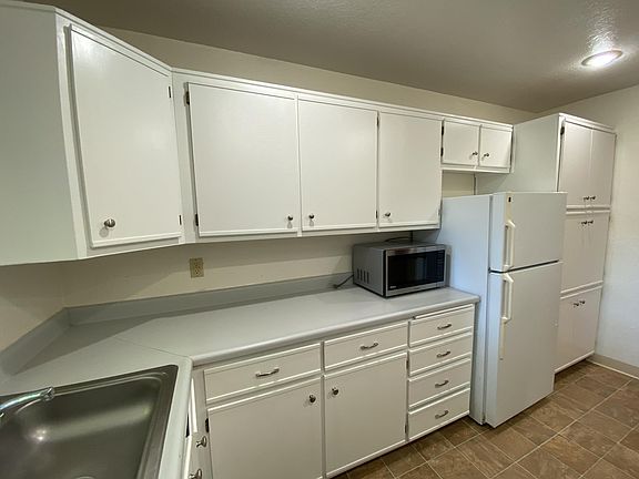 5th image of 7509 NE Vancouver Mall Dr Unit B7