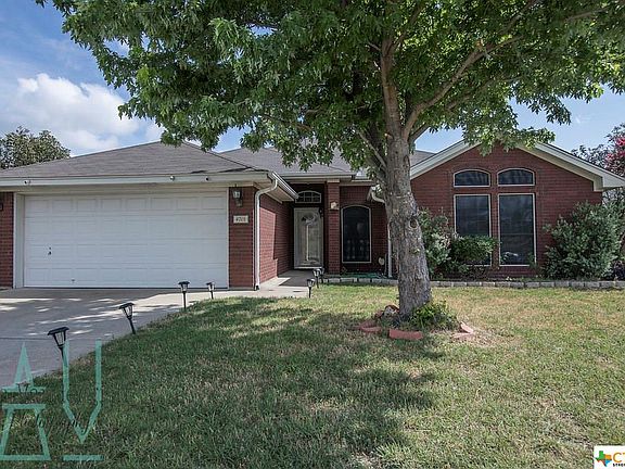 3rd image of 4701 Vahrenkamp Dr