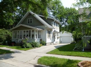 1048 E Vine St, Appleton, WI 54911