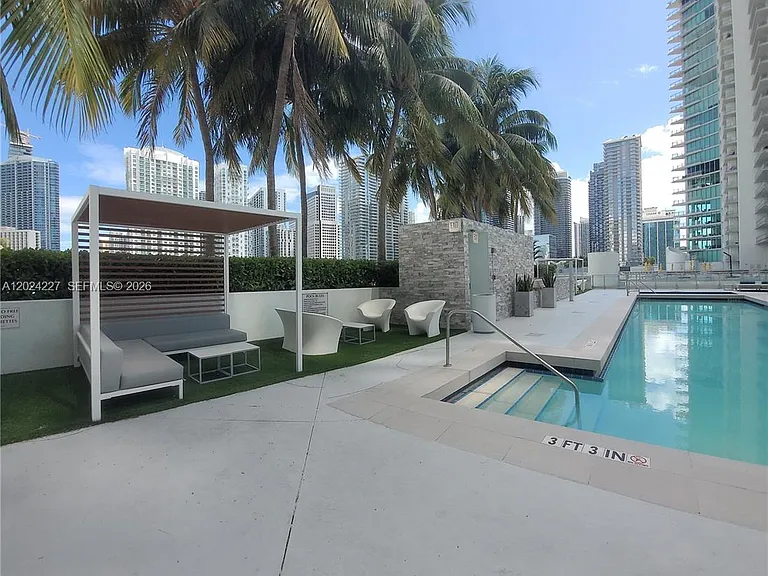 90 SW 3rd St #2208 — Photo 35